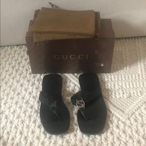 Authentic Gucci women’s black thong sandals 7.5